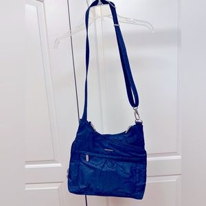 Traveling RFID shielded purse